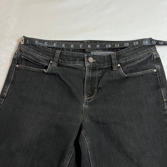 White House Black Market Blanc Boot Leg Jeans Size 6S Minimalist Preppy Casual - Picture 8 of 11